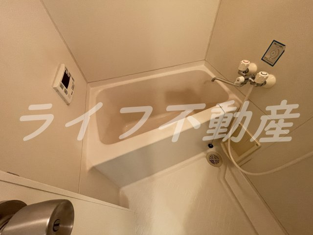 ツカサロイヤルハイツ瓢箪山の浴室|きれいなお風呂です