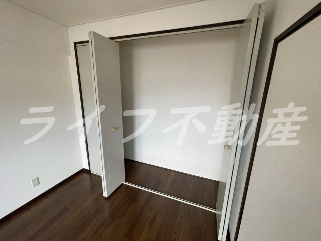 ツカサロイヤルハイツ瓢箪山の収納|収納があります