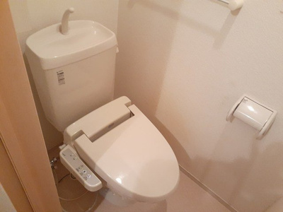 【トイレ】 | アーデント・絹 | 落ち着いたトイレです