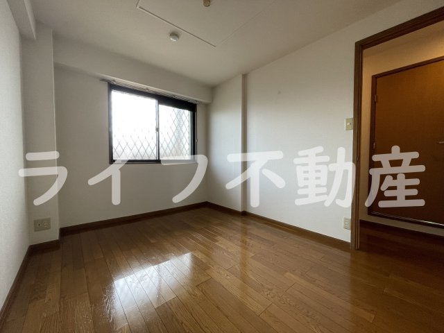 フィールドパークⅠ番館の洋室|広々とした洋室です