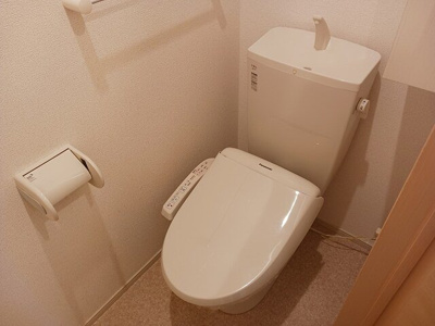 【トイレ】 | ルーナフィオーレⅡ | コンパクトで使いやすいトイレです