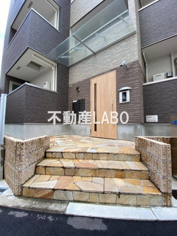フジパレス田辺駅北のエントランス
