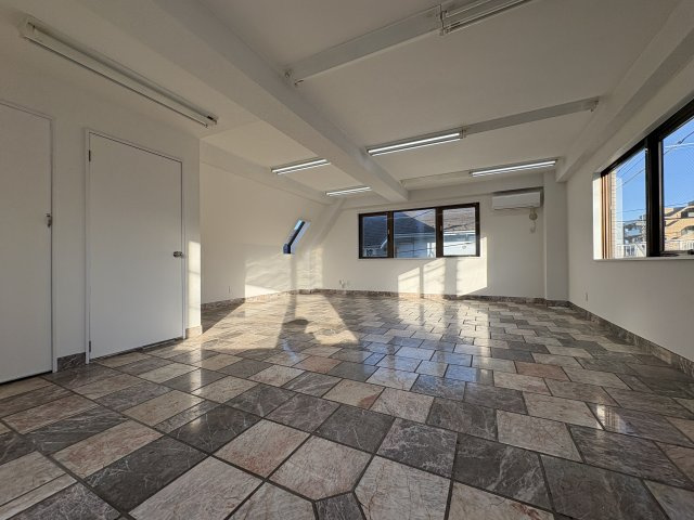 DC柏町ビルの内装