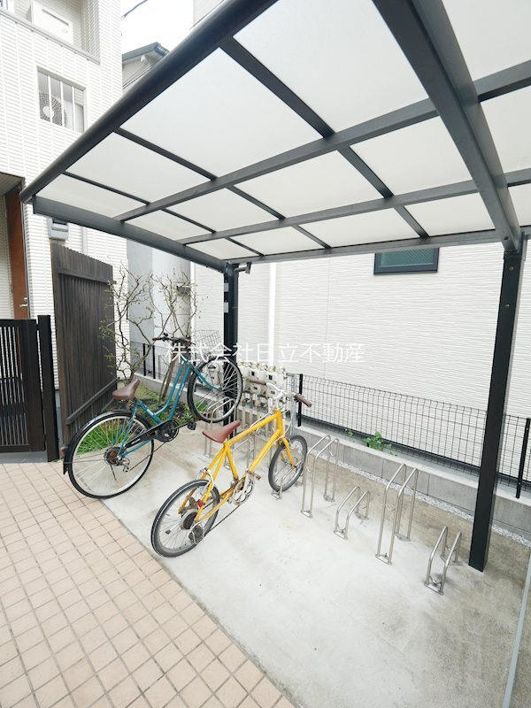 サザンガーデン渋谷本町の駐車場|72873338_5.jpg