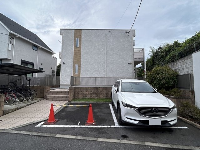 レオネクストアンジェの駐車場|74108190_20.jpg