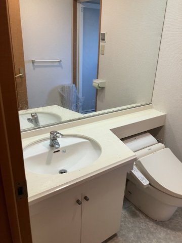 アルファウエスト