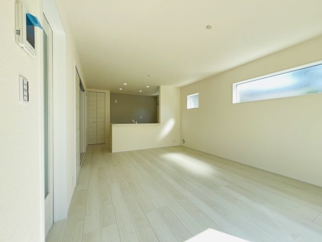 東浦町緒川天白30-1『仲介手数料無料』新築一戸建て・建売の居間・リビング