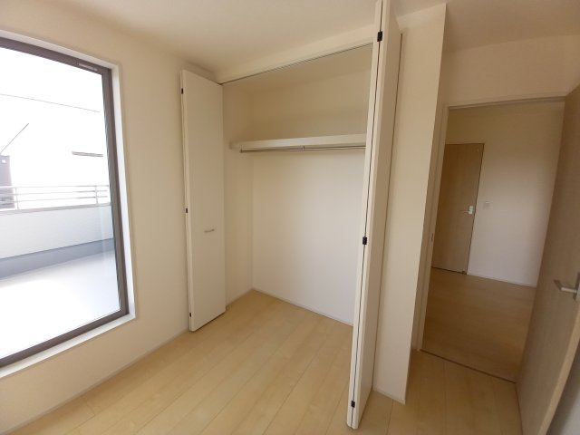【いわき市平城東１丁目／15号棟】　■マルトまで徒歩7分と買い物利便良好♪の収納|同施工　ゆったりとした玄関です