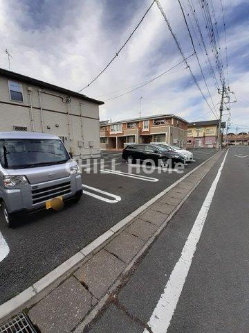 シャインメモリー　Ⅰの駐車場|当社、チルホームのHPもご覧ください(^^)/物件情報多数♪