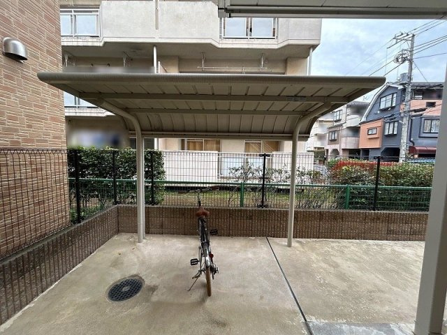 レオパレスポラリスの駐車場|74557182_6.jpg
