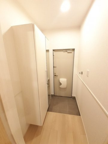 フォレストスクエアＤの玄関|きれいな玄関です