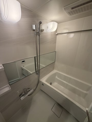 La Perla JiyugaokaⅡの浴室