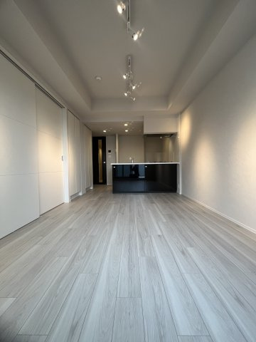 La Perla JiyugaokaⅡの居間・リビング