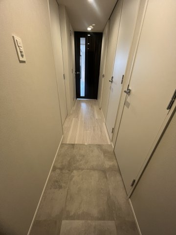 La Perla JiyugaokaⅡの玄関