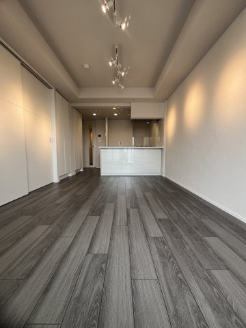 La Perla JiyugaokaⅡの居間・リビング