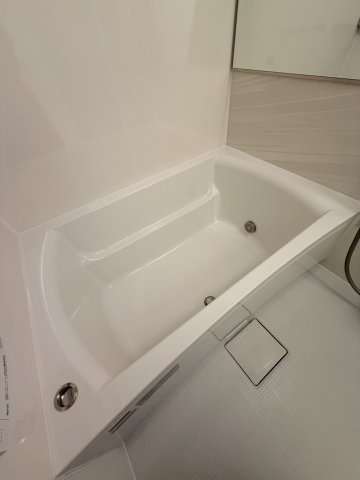 La Perla JiyugaokaⅡの浴室