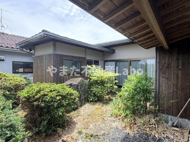 東伯郡湯梨浜町長江中古戸建の庭