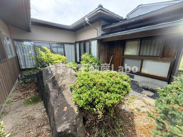 東伯郡湯梨浜町長江中古戸建の庭