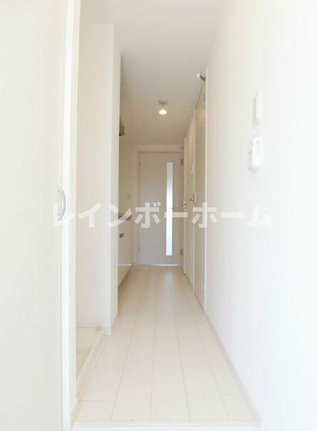 仲介手数料（賃料の1.10ヵ月）の50％OFF対象物件！の玄関