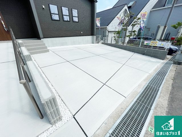 西宮市北六甲台　第2期　新築一戸建ての駐車場|駐車スペース！散水栓があるので、こまめに愛車を洗えます！