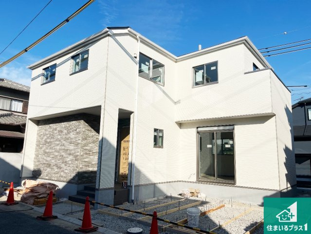 加古川市加古川町粟津　第24期　新築一戸建ての外観|周辺は落ち着いた街並みの住宅地！子育てがしやすい住環境です！まだ未完成ですが、現地でしかわからない事もございます。是非一度ご覧ください。