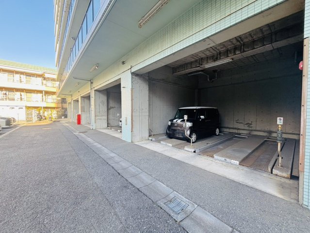 グランドメゾン藤沢の駐車場