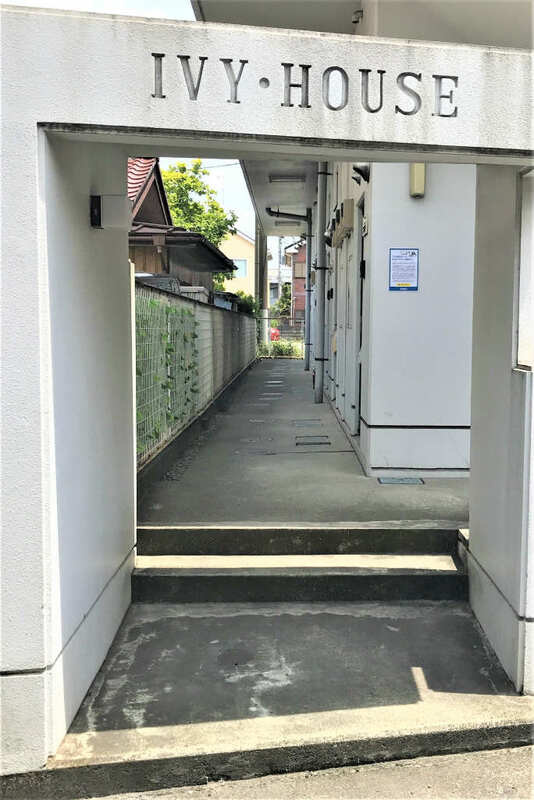 ゆとりのあるエントランスです