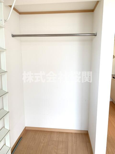 ヒルトップ太陽の収納|オープンクローゼット