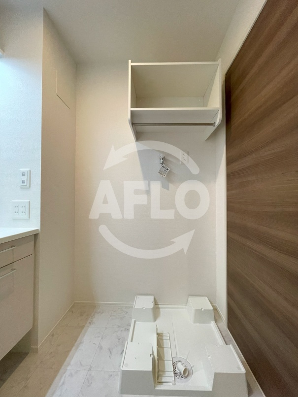 villa pacifico　住吉小学校区の設備|villa pacifico（ヴィラパシフィコ）　室内洗濯機置き場