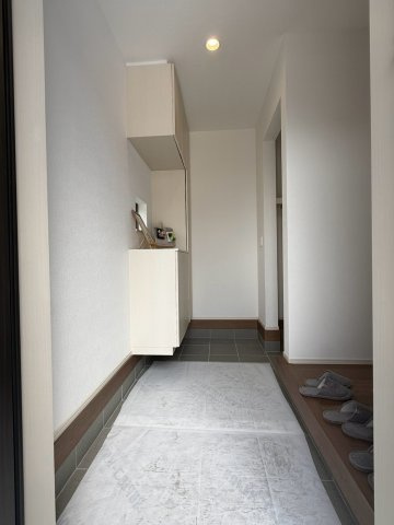 ハートフルタウン／西区上代3丁目588番／D号棟の玄関