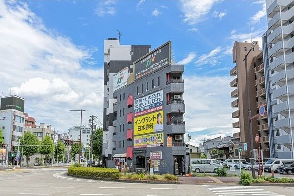 HP徳川ビル(旧:クレスト徳川)の外観