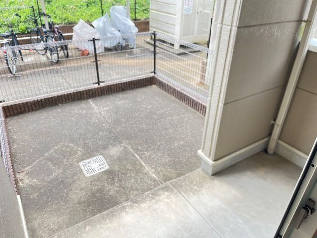 ナースリーイーストの庭