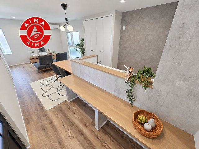 福岡市城南区長尾4丁目第3-6棟（2号棟）の居間・リビング|多くの時間を過すことになるリビングだからこそ、いつも穏やかな空間・解放感が味わえ毎日が充実します。