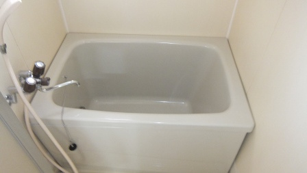 市川クローバーハイツ大野の浴室|専用の浴室です