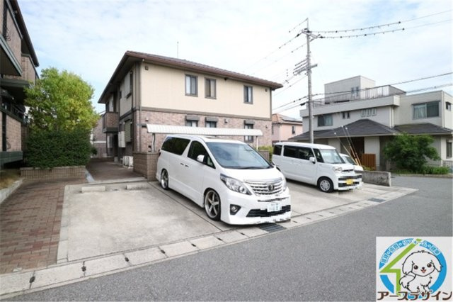 アーバンフォレストⅡ棟の駐車場|※パース写真