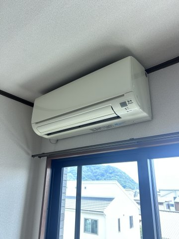 ロイヤル本郷マンションの独立洗面台