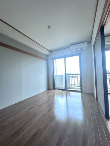 ロイヤル本郷マンションの和室