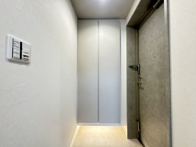ワコーレアーバンフラッツ三宮東の玄関