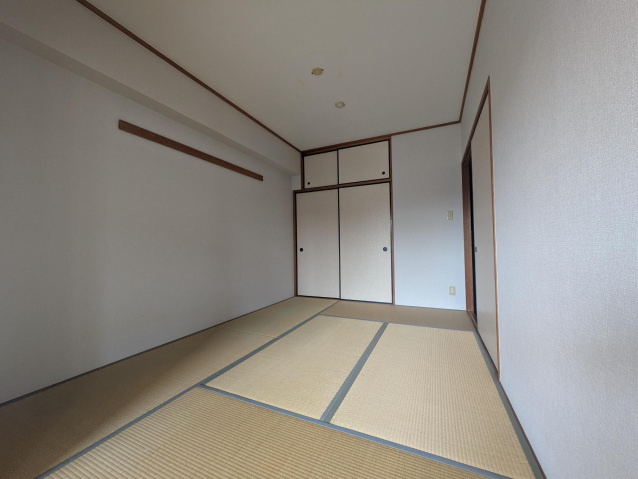コアシティ翠町の和室
