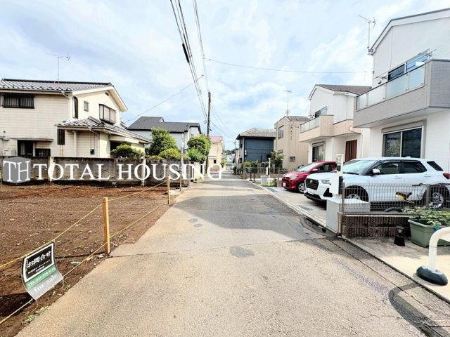 【前面道路含む現地写真】 | 小金井市前原町１丁目　新築戸建　全2棟