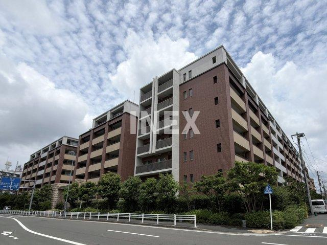 ブラウド横浜鶴見市場の外観