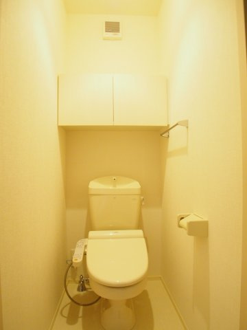 ウエストヒルズのトイレ|落ち着いたトイレです