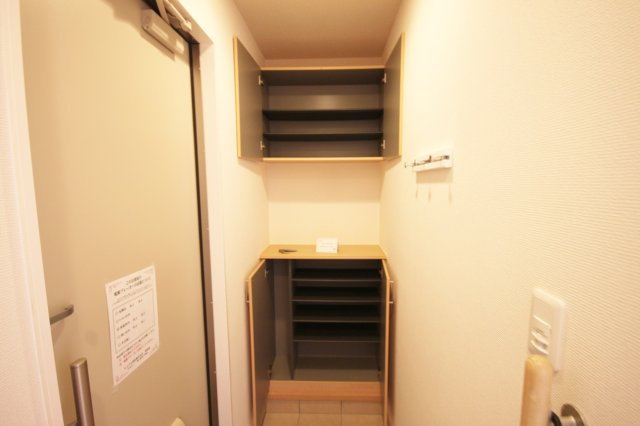 ベールプラザの玄関|収納もある玄関です