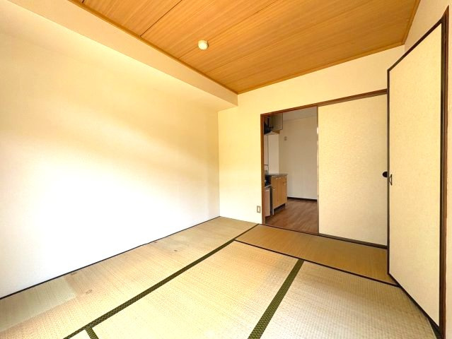 シティーハウス栄　A棟の和室