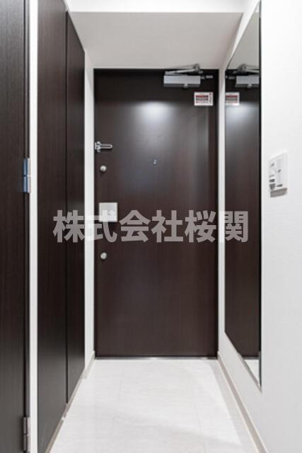 ＧＲＡＮ　ＰＡＳＥＯ横濱関内ＰＲＥＭＩＵＭの玄関|※写真は同タイプ住戸です。 