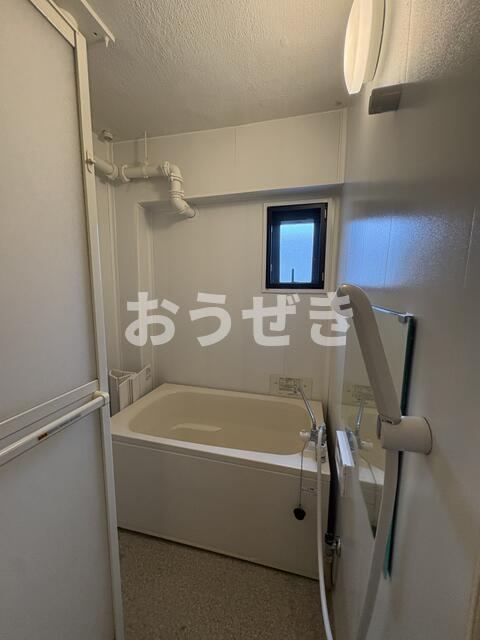 汐見台団地の浴室| 