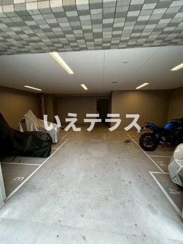 エスリード神戸グランドールの駐車場