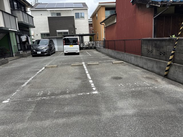 ディアス恵美酒Ｂの駐車場