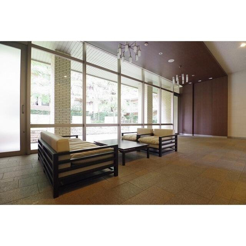 川崎市麻生区万福寺３丁目の賃貸マンションのロビー