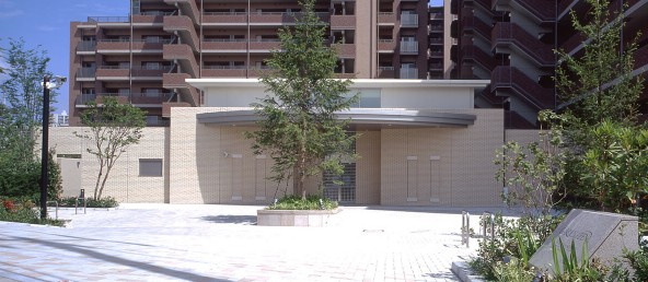 川崎市麻生区万福寺３丁目の賃貸マンションのエントランス